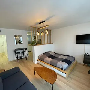 https://mourillon-t1-bis-35m2-5-minutes-des-plages.fr-provencehotel.com